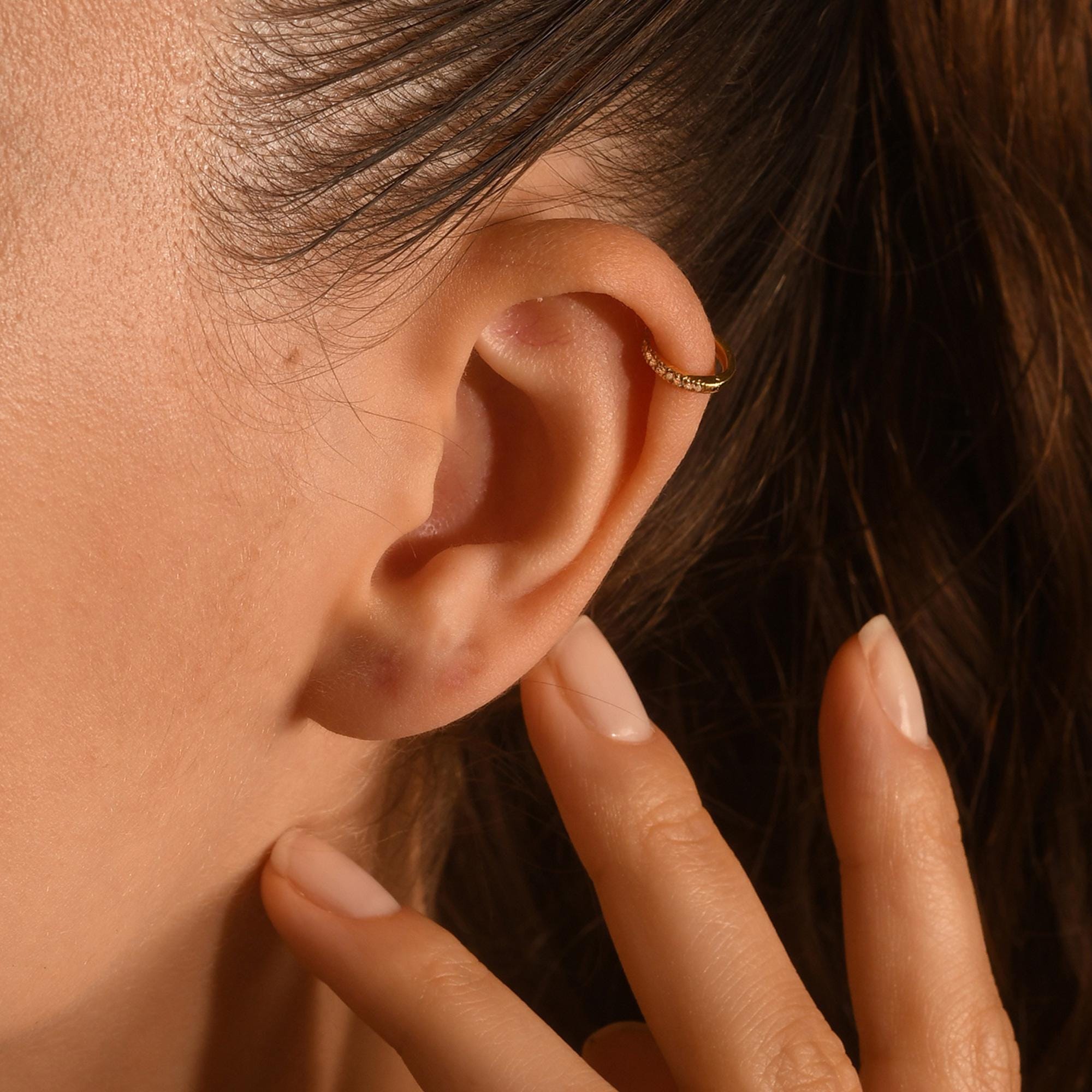 18k Diamond Mini Huggie Earrings, 14k Gold Hoop Earrings, Diamond Tiny Hoop Earrings, Diamond Hoop Tragus, Diamond Cartilage Hoop Earrings