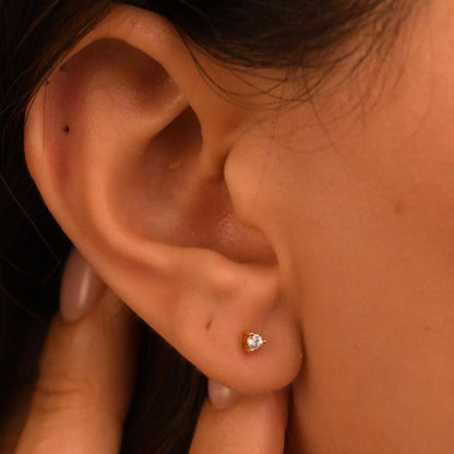 18K Diamond Solitaire Earrings, 14k Solid Gold Diamond Solitaire Earrings, Solitaire Stud Earrings, Diamond Cartilage Earrings, Gold Earring