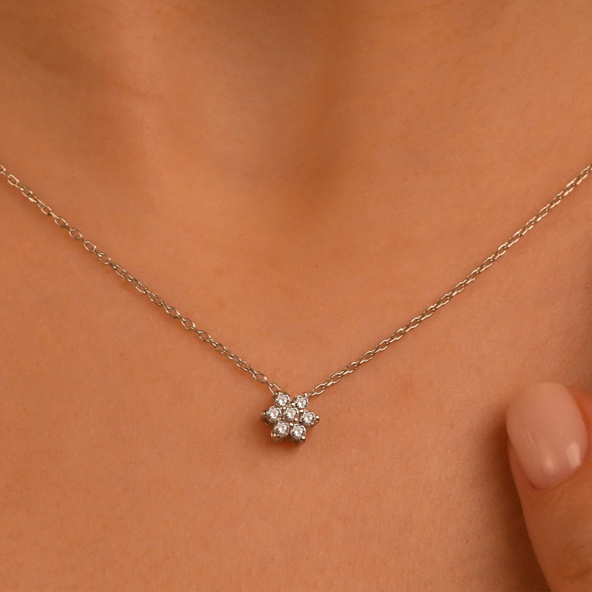 18k Diamond Flower Necklace, 14k Solid Gold Natural Diamond Flower Pendant, Mini Flower Necklace, Daisy Necklace, Dainty Flower Necklace