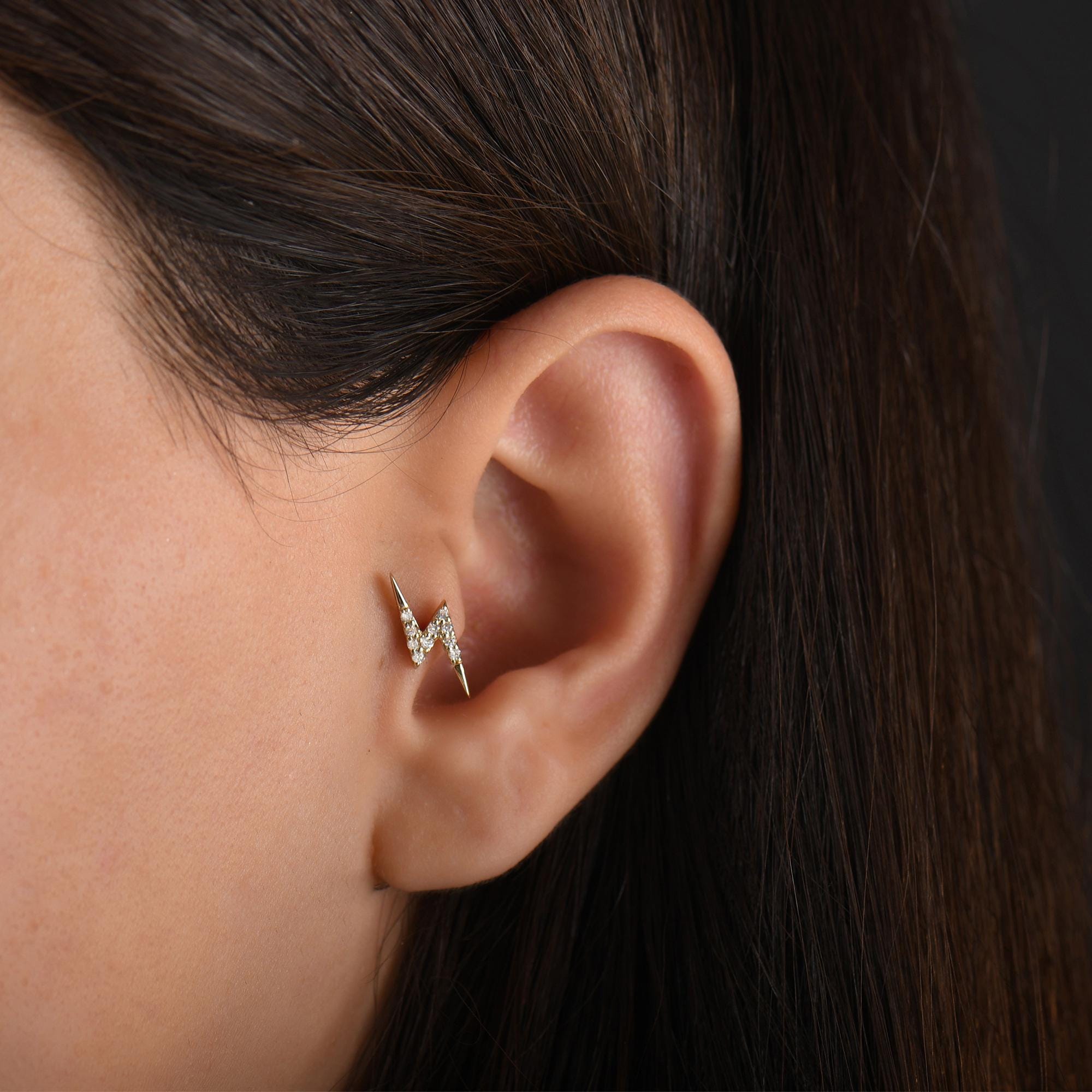 18k Gold Lighting Diamond Tragus Piercing, 14k Solid Gold Natural Diamond Lighting Cartilage Tragus Earrings, Diamond Tragus for Women