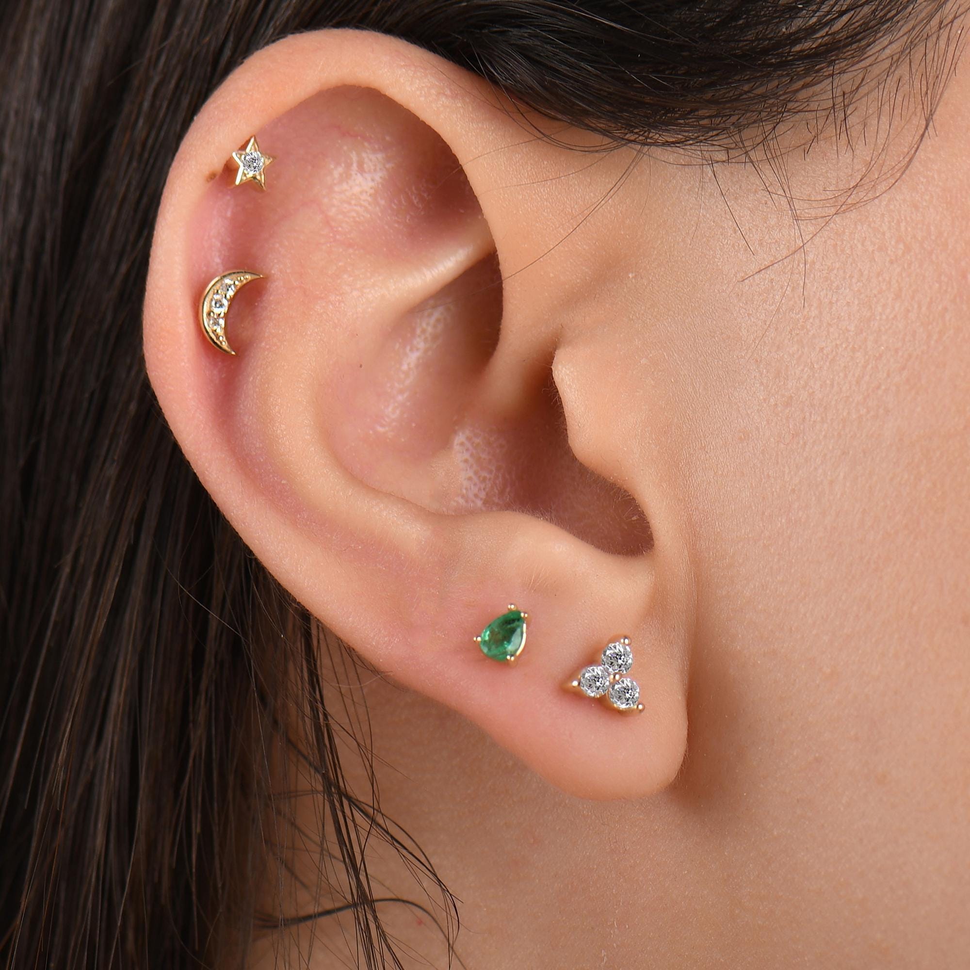 18k Diamond Mini Star Tragus Piercing, 14k Solid Gold Mini Celestial Star Tragus Earrings for Women, Dainty Diamond Star Cartilage Earring