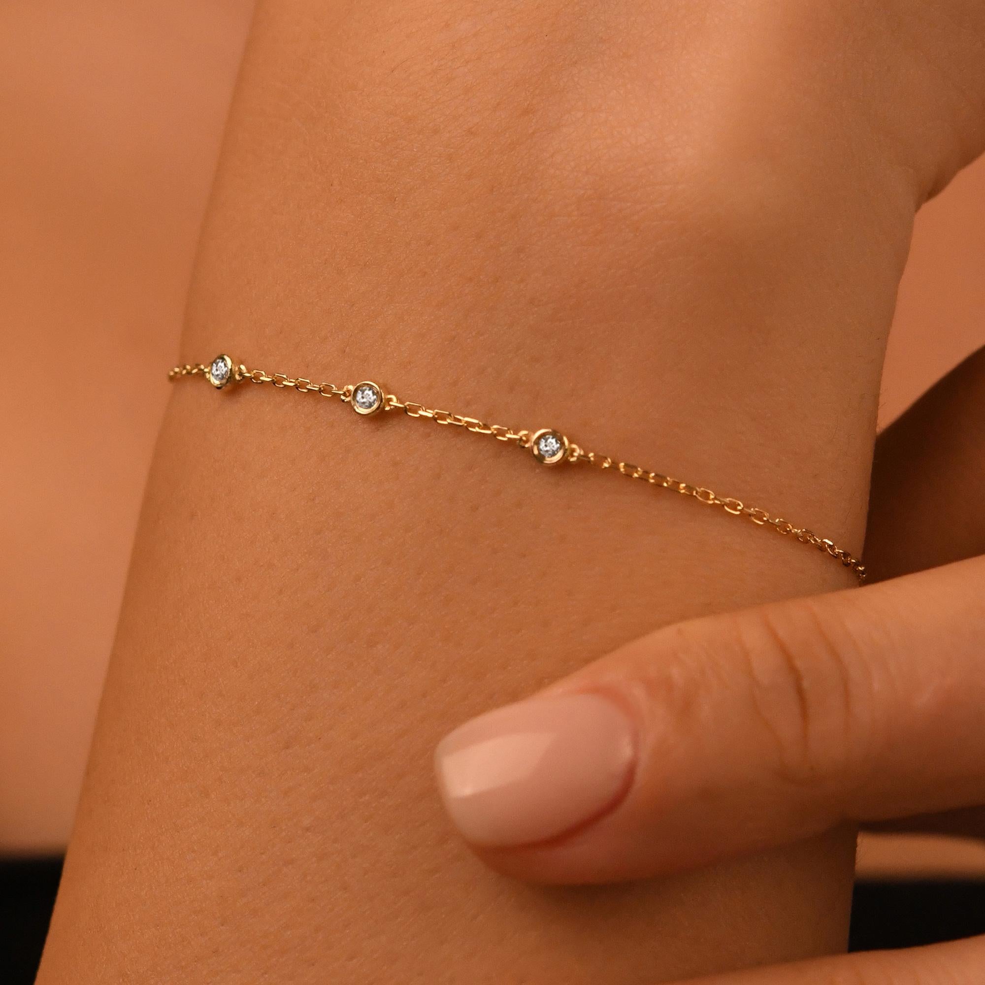 18k Diamond Solitaire Bracelet, 14k Solid Gold Bezel Setting Solitaire Bracelet, Dainty Diamond Layering Bracelet, Gold Adjustable Bracelet