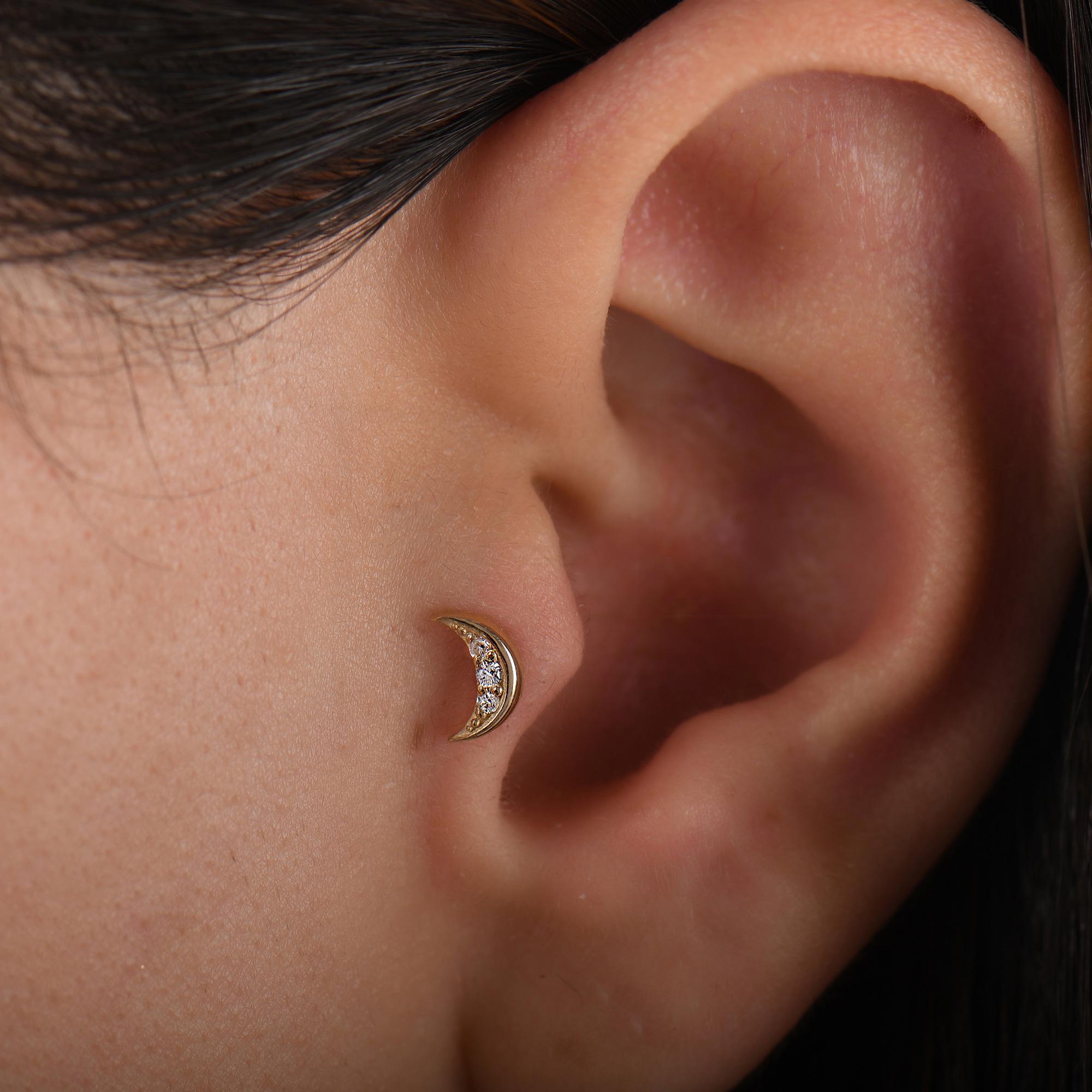 18k Diamond Moon Cartilage Tragus Earring, 14k Solid Gold Half Moon Tragus Piercing, Moon Cartilage Earring, Mini Moon Diamond Earrings