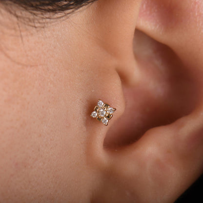 18k Diamond Tragus Piercing, 14k Solid Gold Diamond Tragus Earring, Natural Diamond Tragus Earring, Cartilage Gold Tragus Piercing